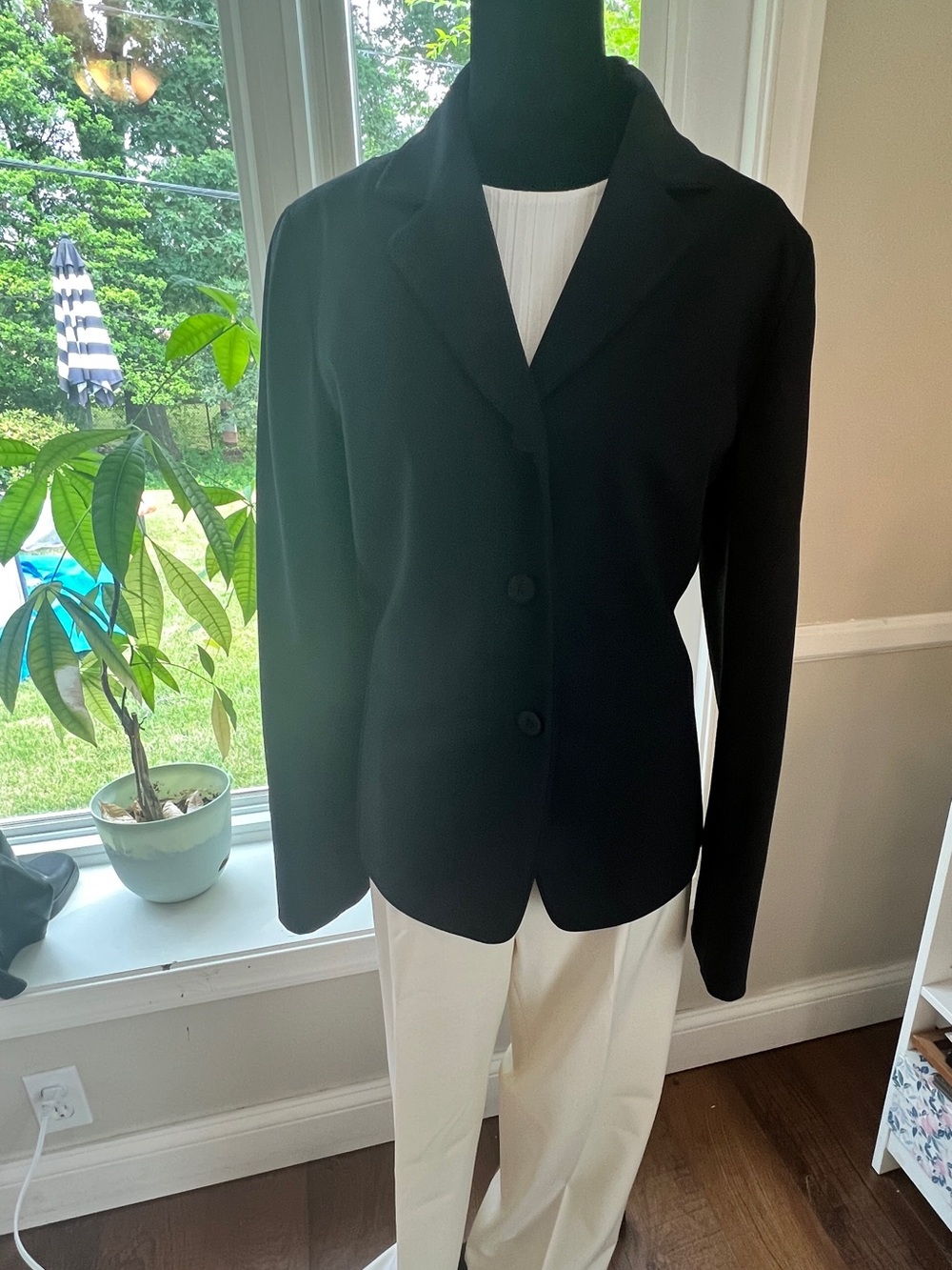 Lafayette 148 New York Black Women's Three-Button Tailored Blazer